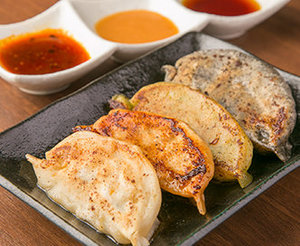 餃子創作料理居酒屋十色